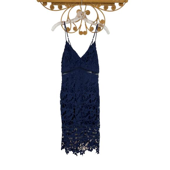 New ASTR Lace Bodycon Dress In Navy Peacoat XS - Picture 1 of 6
